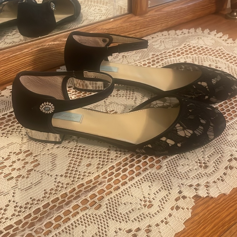 Betsey Johnson low heel flats